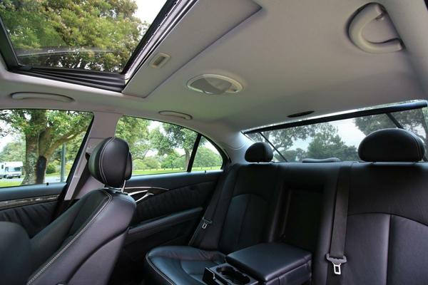 Plenty of headroom, comfortably fits passengers up to 6ft. Large sunroof gives plenty of views.