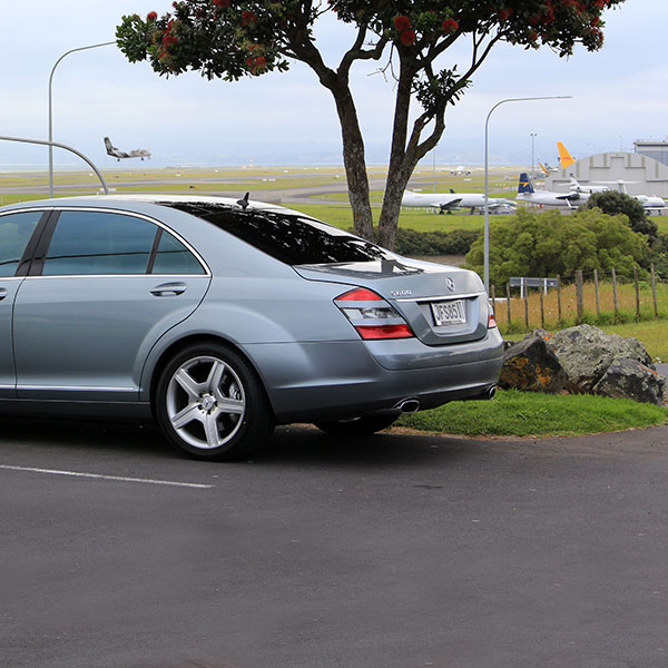 airport transfers auckland