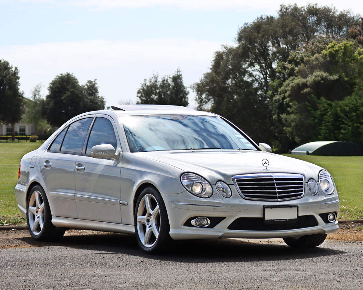 mercedes benz e550 front shot